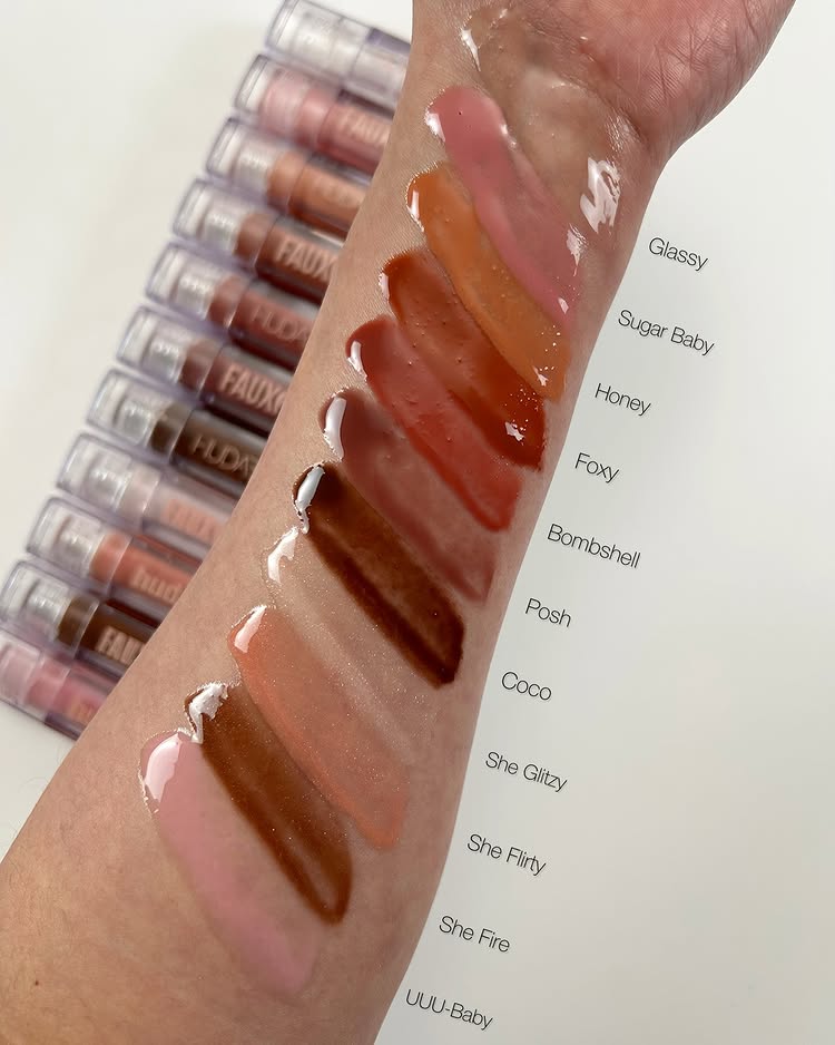 Lip Gloss Langka Warna-warni M - Huda Beauty Makeup Bag ulasan dan harga
