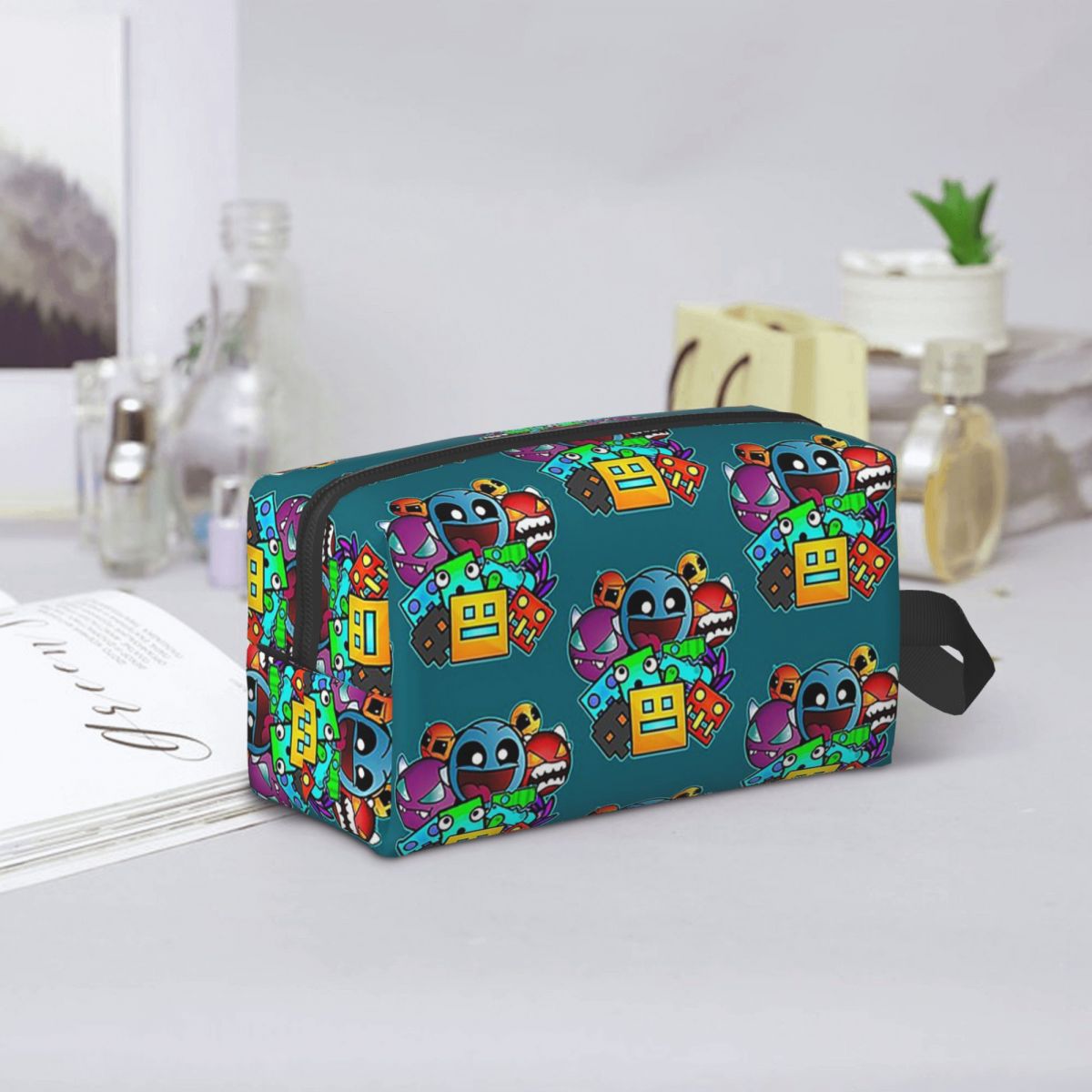 Tas Rias Video Game Geometry D - Beauty Makeup Video ulasan dan harga